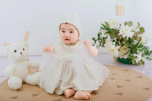 镇江宝宝几个月抬头
